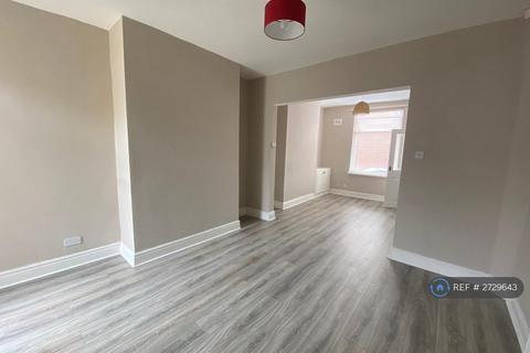 2 bedroom terraced house to rent, Ebberstone Street, Manchester, M14