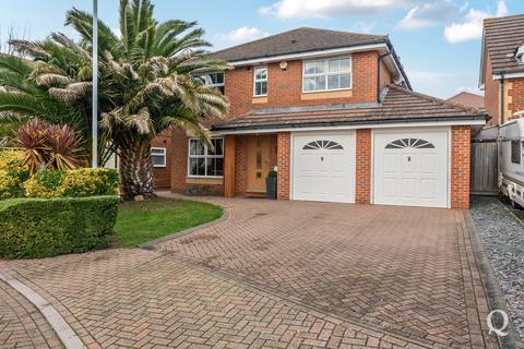 4 bedroom detached house for sale - Saxon Shore, Sittingbourne, Kent, ME10