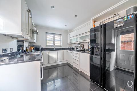 4 bedroom detached house for sale, Saxon Shore, Sittingbourne, Kent, ME10