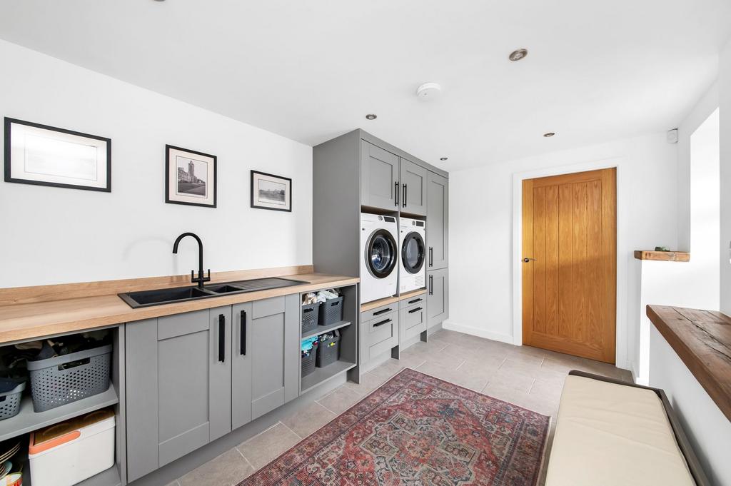 Utility room / boot room