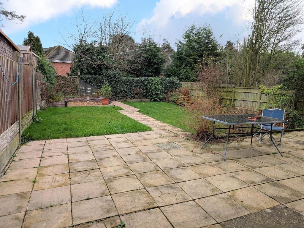 Garden 3.jpg