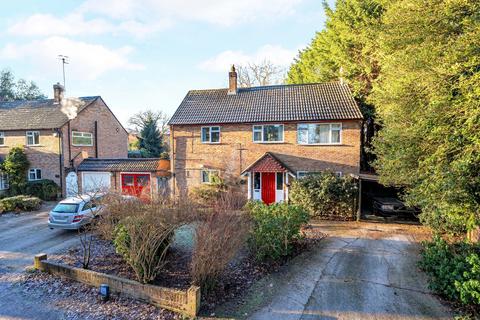 undefined, Lytton Road, Surrey GU22