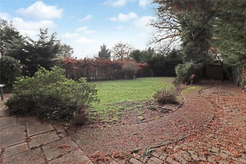 4 bedroom detached house for sale, Lytton Road, Surrey GU22