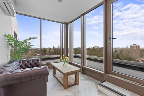 Studio to rent, at Hanger Lane, 70 Hanger Lane W5