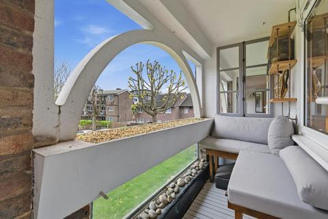 1 bedroom apartment to rent, Mile End Road, Stepney Green E1