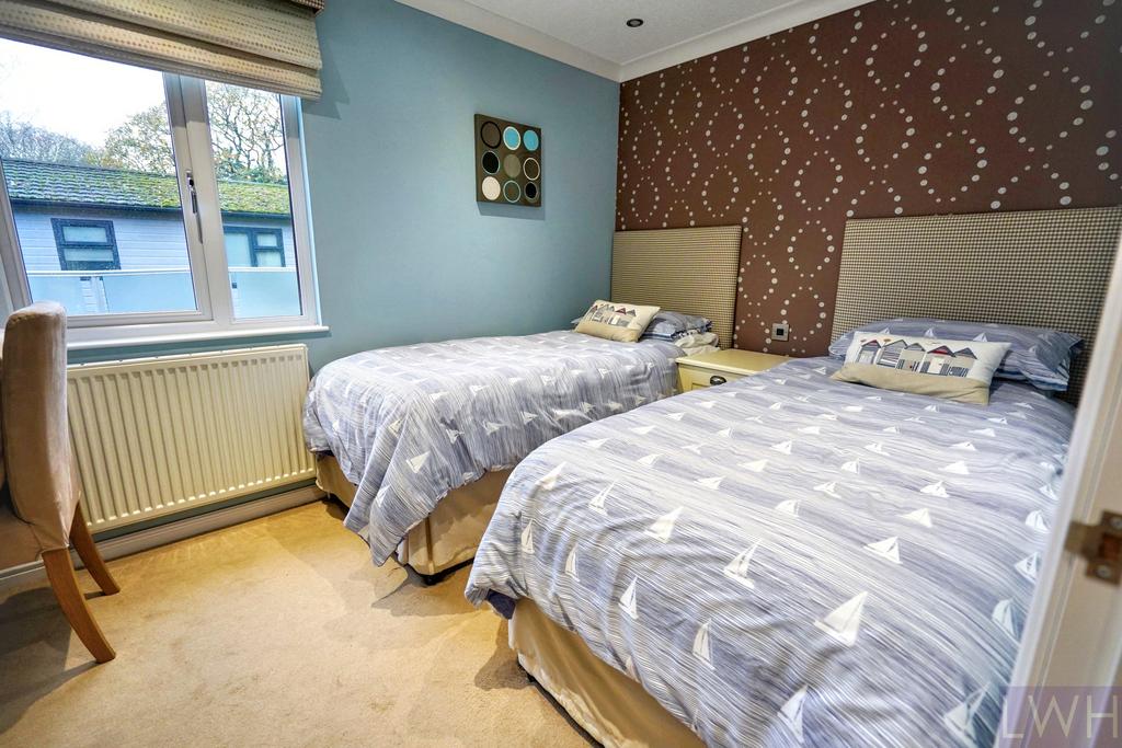 Twin Bedroom