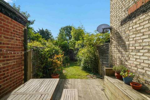 1 bedroom ground floor maisonette to rent, Hillfield Avenue, Crouch End, N8