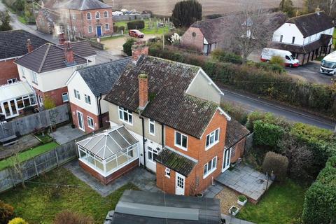 4 bedroom detached house for sale, Wynsome Street, Trowbridge BA14