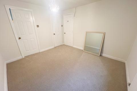 undefined, Brackenside, Reddish