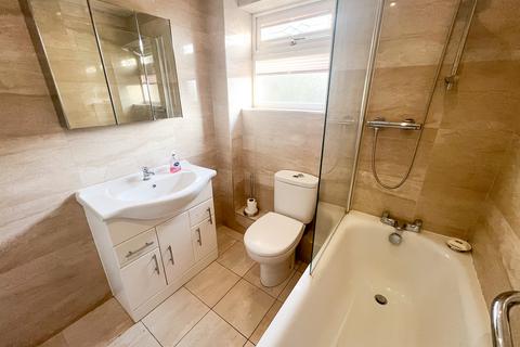 3 bedroom detached bungalow for sale, Brackenside, Reddish