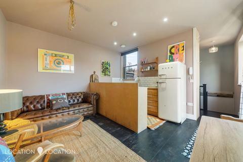 Barbauld Road, London, N16