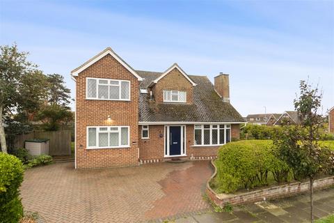 4 bedroom detached house for sale, Tudor Close, Seaford