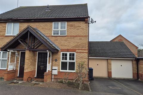 2 bedroom semi-detached house to rent, Muncaster Gardens, Northampton NN4