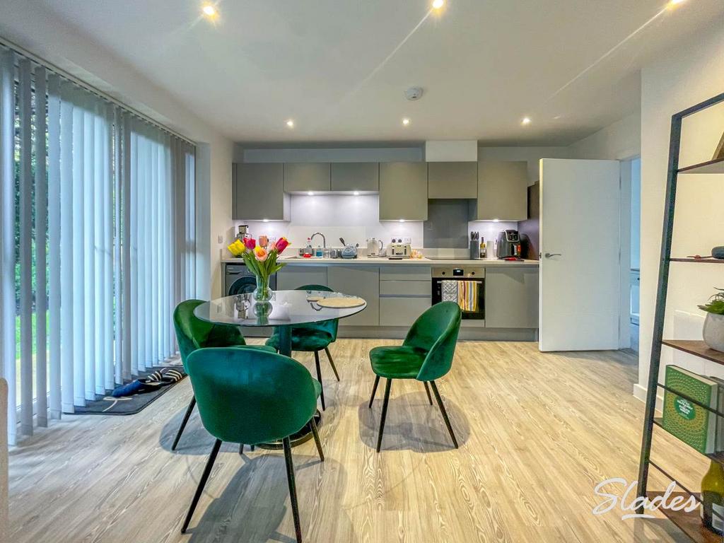 Kitchen (2)