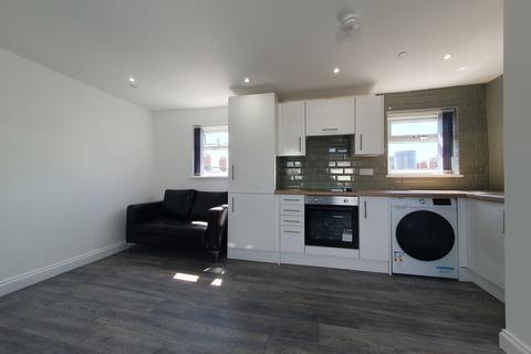 1 bedroom flat to rent, Clifton Street, Adamsdown, Cardiff, CF24