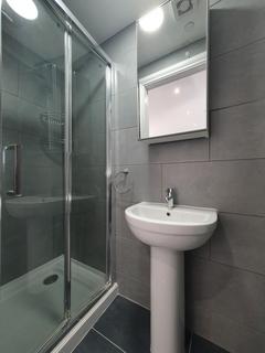 1 bedroom flat to rent, Clifton Street, Adamsdown, Cardiff, CF24