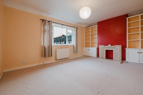 2 bedroom apartment to rent, Woodlawn Court, Whalley Range, Manchester, M16