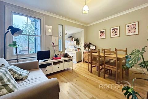 2 bedroom terraced house for sale, Belmont Road, Maidenhead, Berkshire