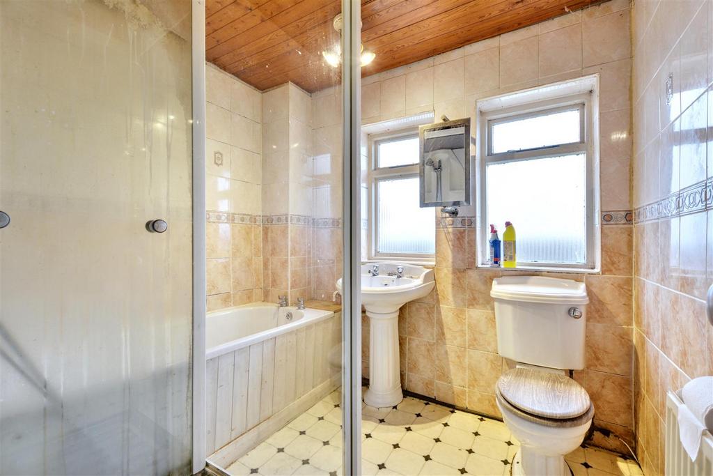 Bathroom (2).jpeg