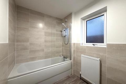 2 bedroom flat to rent, Hulbert Court, Perth, Perthshire, PH1