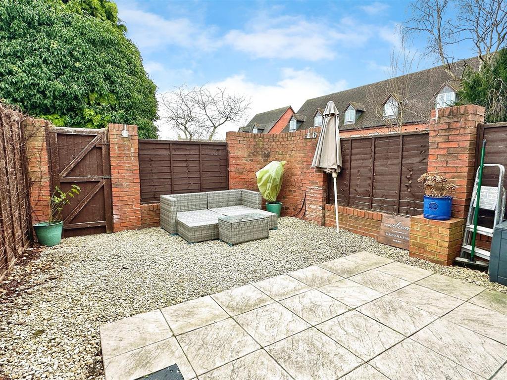 Courtyard garden