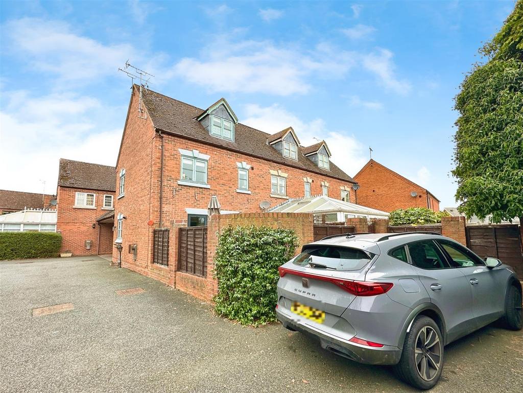 Rear view & parking