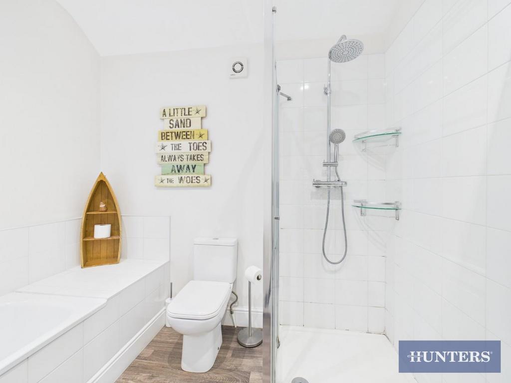 CAM01999 G0-PR0503-STILL016.jpg