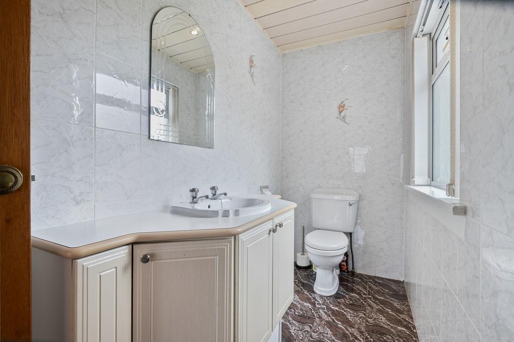 Master En-Suite