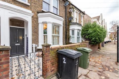 2 bedroom flat for sale, Allardyce Street, London SW4