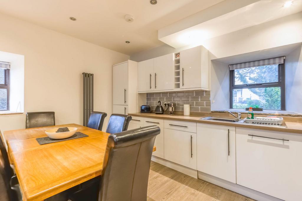 Kitchen / living area