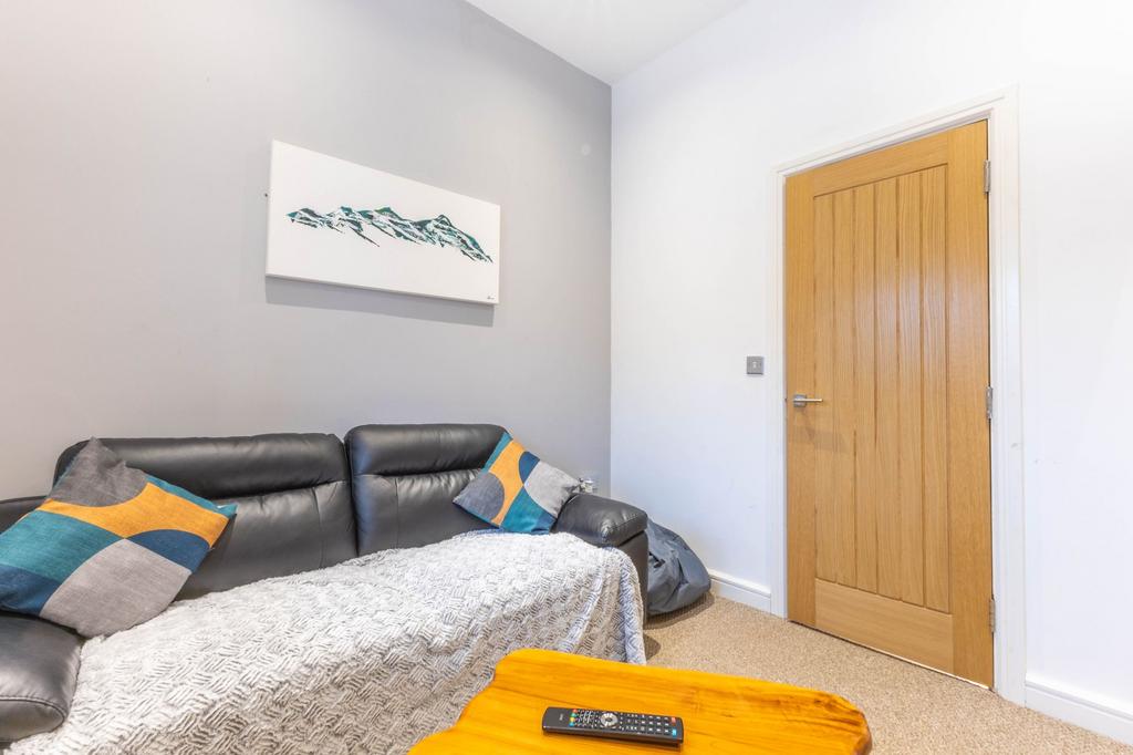 Bedroom / snug