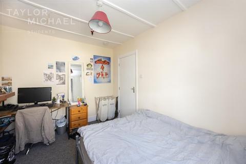 6 bedroom terraced house to rent, Park Crescent Road, Brighton