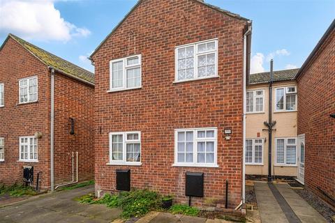 2 bedroom terraced house for sale, Tavistock Place, Bedford