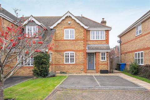 3 bedroom end of terrace house to rent, Guards Court, Sunningdale