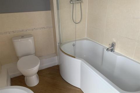 2 bedroom apartment to rent, Vincent House, Darlington