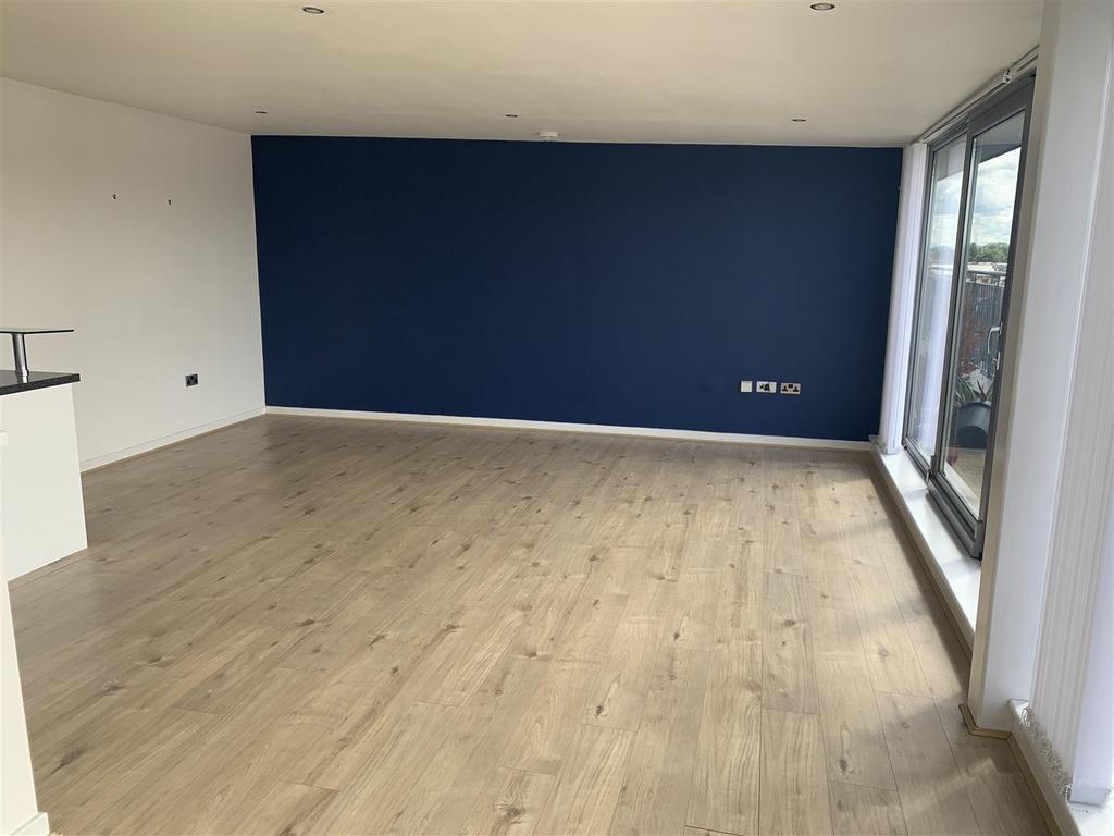 Lounge.JPG