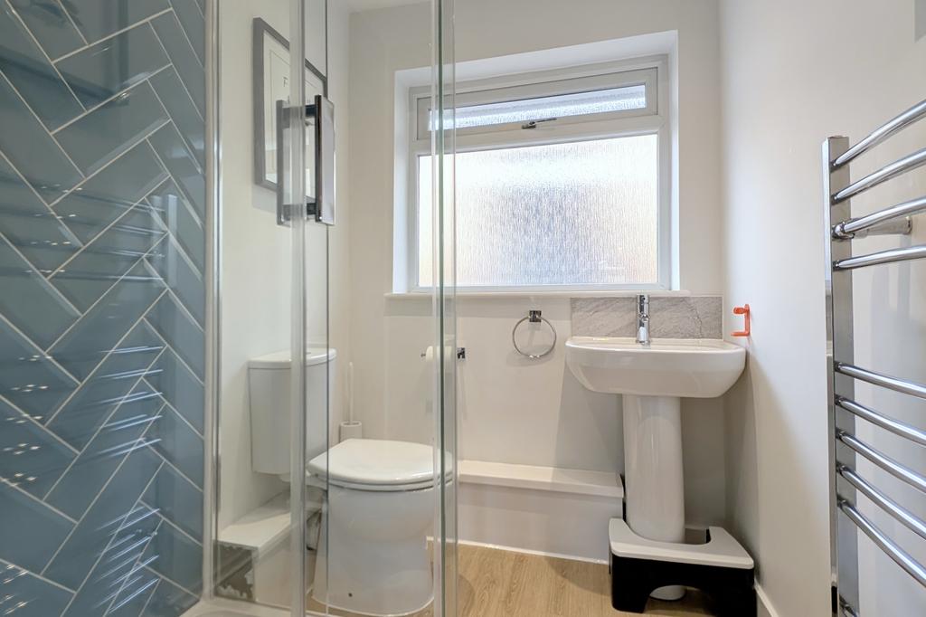 Longroyd Ewe Move (10)