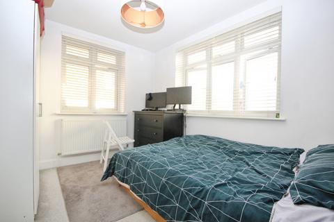 2 bedroom maisonette to rent, Stanford Road, London, SW16
