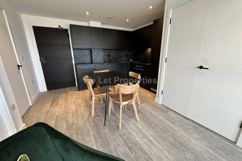 1 bedroom apartment to rent, Seymore Grove, Manchester M16