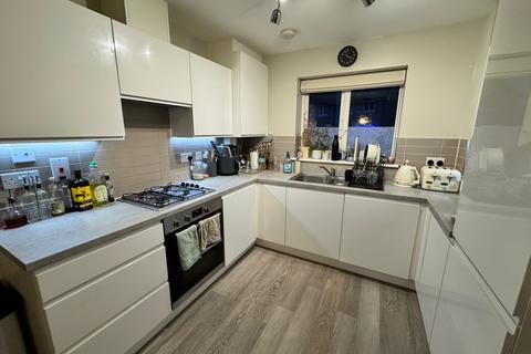 undefined, Montagu Cresent, Redhill, RH1