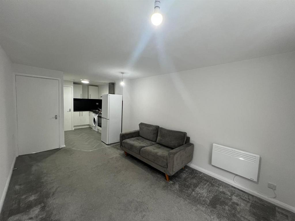 Lounge:Kitchen.jpg
