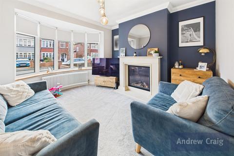 3 bedroom semi-detached house for sale, Mayswood Road, Fulwell
