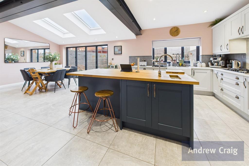 Open Plan Kitchen Lo