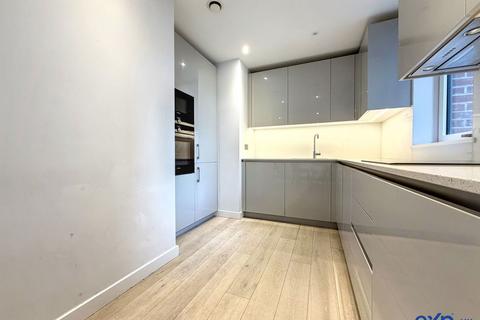 2 bedroom apartment to rent, Heygate Street, London SE17