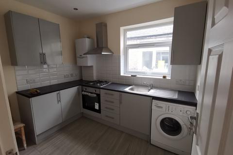2 bedroom flat to rent, Frome Road, London N22