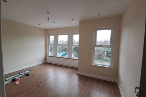 2 bedroom flat to rent, Frome Road, London N22