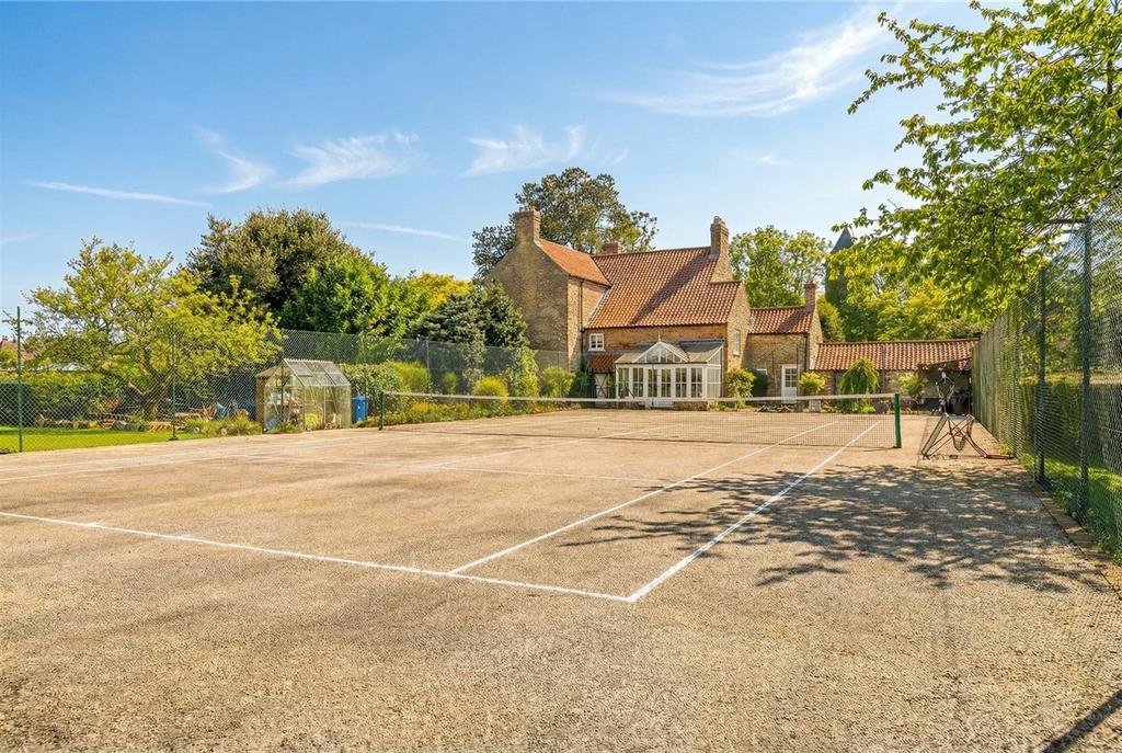 Tennis court 1767335631.jpg