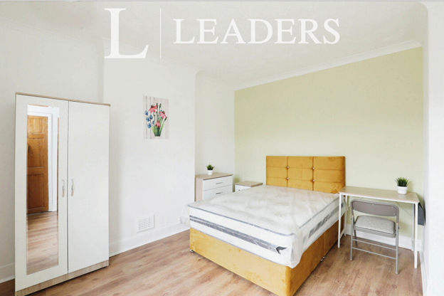 14 Duke bed 2