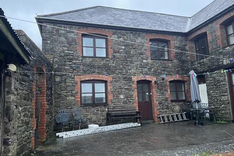 3 bedroom semi-detached house to rent, Court House, North Molton, EX36