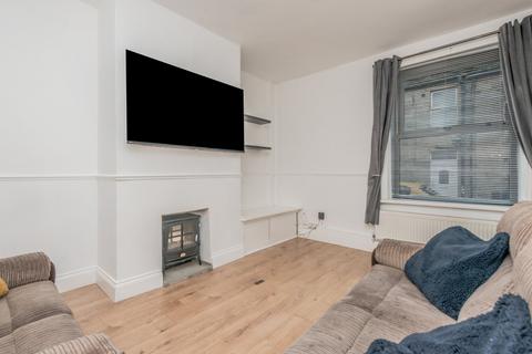 undefined, James Street, Birkenshaw, Bradford, West Yorkshire, BD11